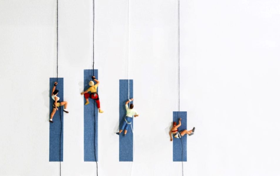 生活在高度競爭、人們不斷「向上爬」的社會裡,你,還好嗎?